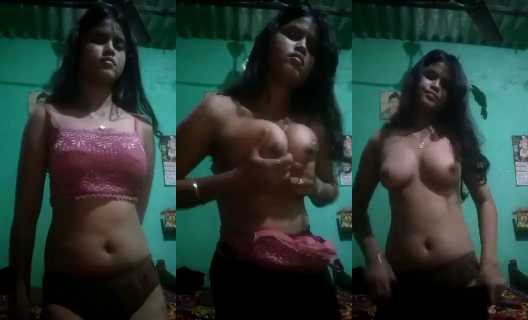 Bengali Girl Nude Boobs Pressing